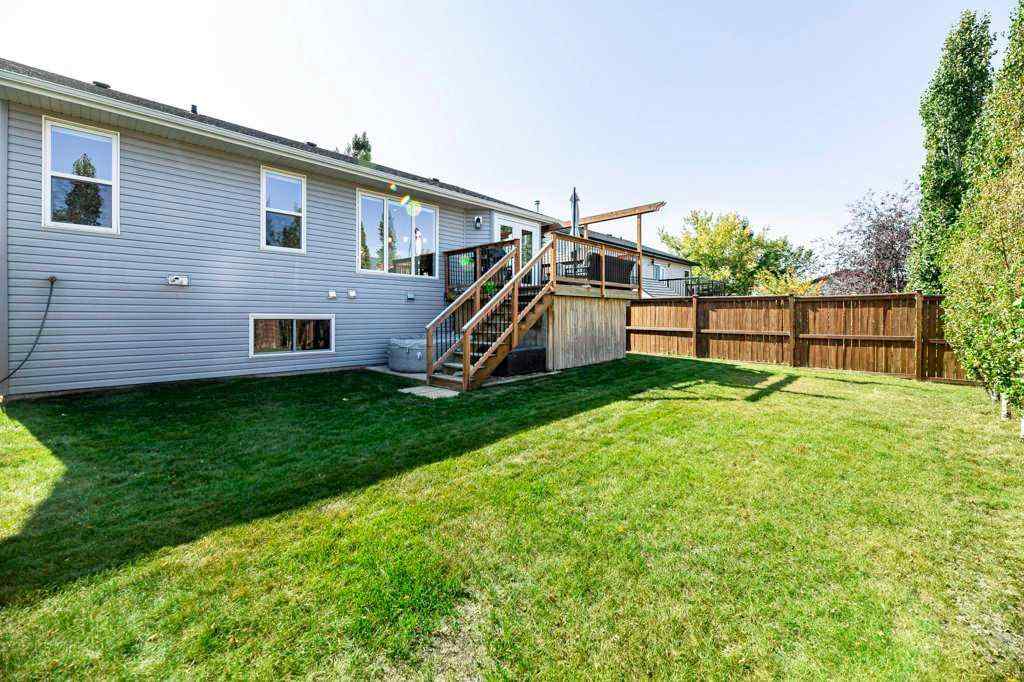 MLS® A2256971 - 38 Eastpointe Drive  in Panorama Estates Blackfalds, Residential