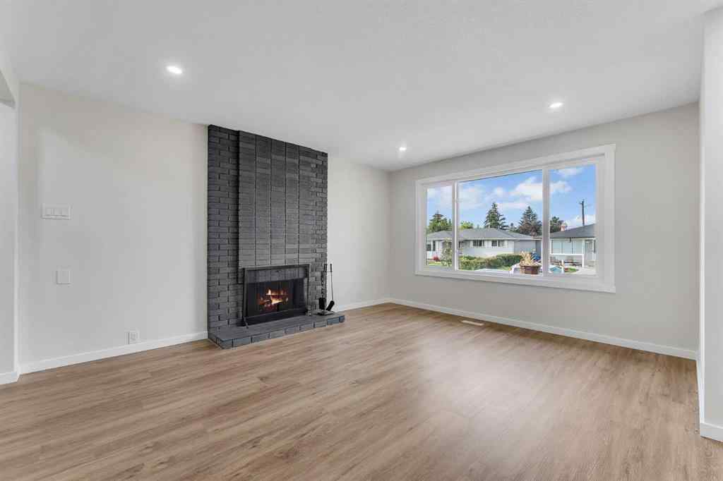 MLS® A2256972 - 1271 Penedo Crescent SE in Penbrooke Meadows Calgary, Residential