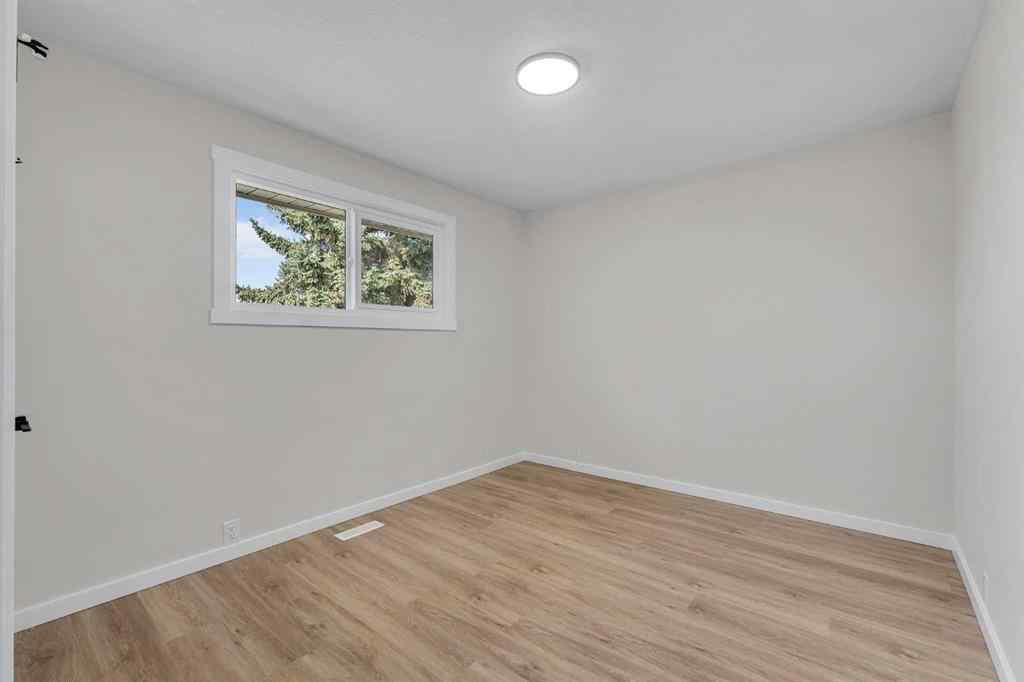MLS® A2256972 - 1271 Penedo Crescent SE in Penbrooke Meadows Calgary, Residential