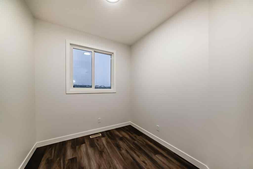MLS® A2256975 - 20 Lewiston View NE in Lewisburg Calgary, Residential