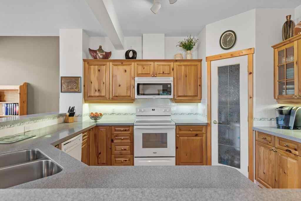 MLS® A2256978 - 18 Juniper Ridge  in Silvertip Canmore, Residential