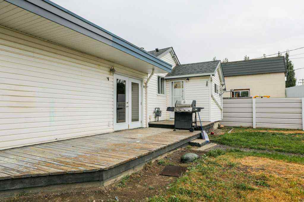 MLS® A2256980 - 410 52 Avenue   in NONE Coalhurst, Residential