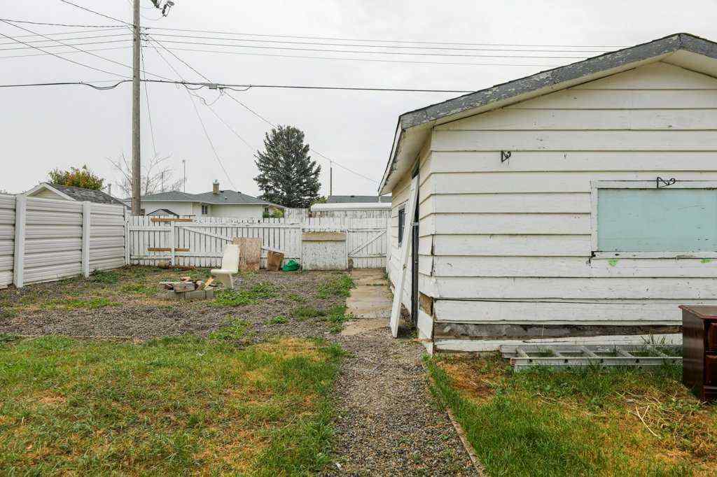 MLS® A2256980 - 410 52 Avenue   in NONE Coalhurst, Residential
