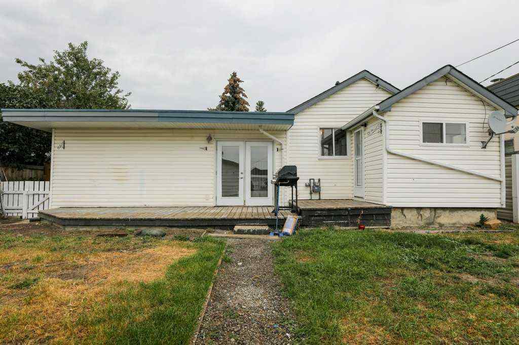 MLS® A2256980 - 410 52 Avenue   in NONE Coalhurst, Residential