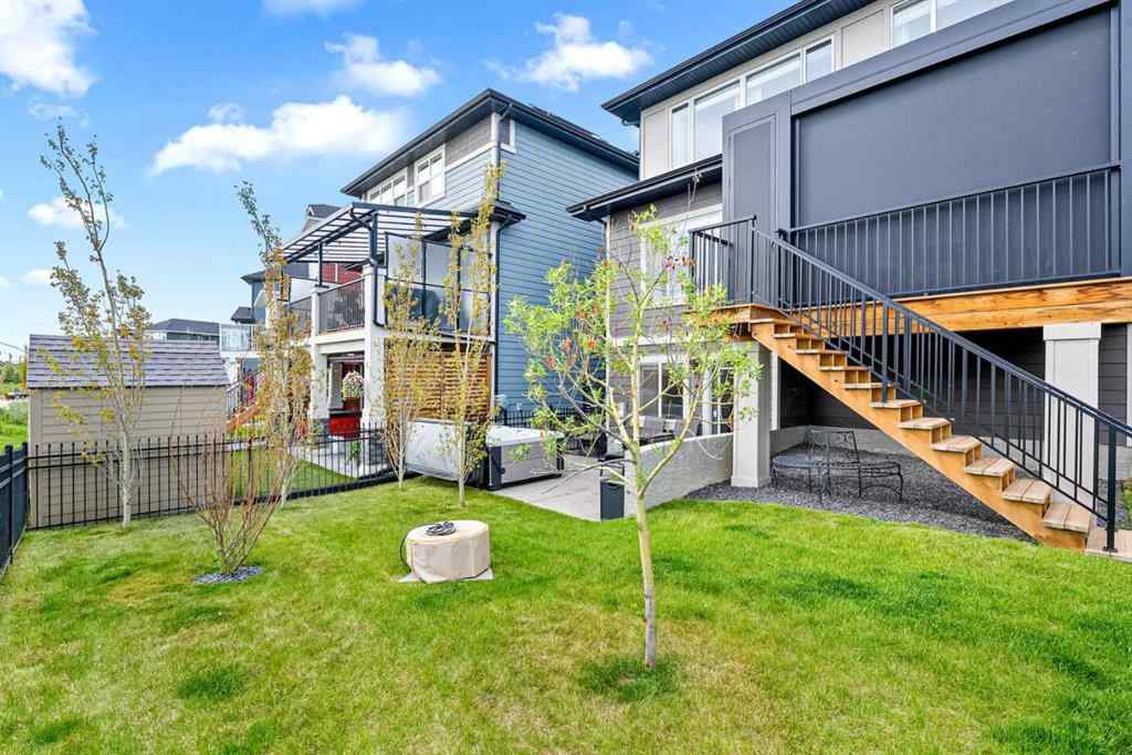 MLS® A2256982 - 19 Sundown Crescent  in Sunset Ridge Cochrane, Residential