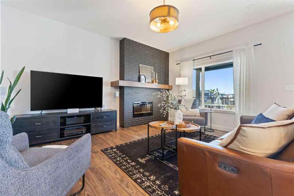 MLS® A2256982 - 19 Sundown Crescent  in Sunset Ridge Cochrane, Residential