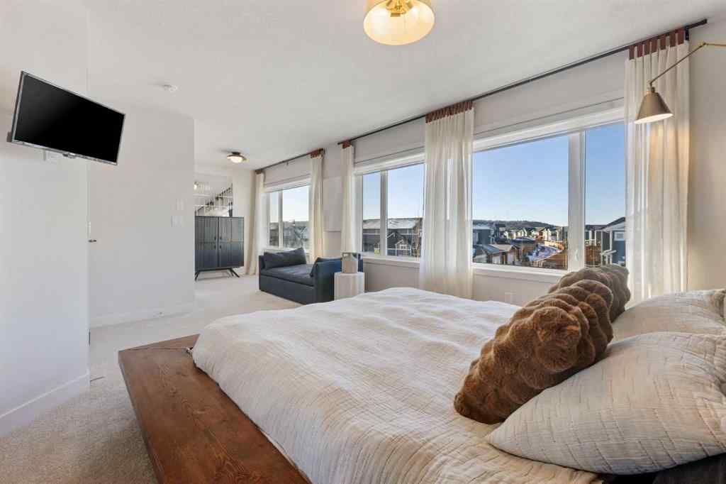 MLS® A2256982 - 19 Sundown Crescent  in Sunset Ridge Cochrane, Residential