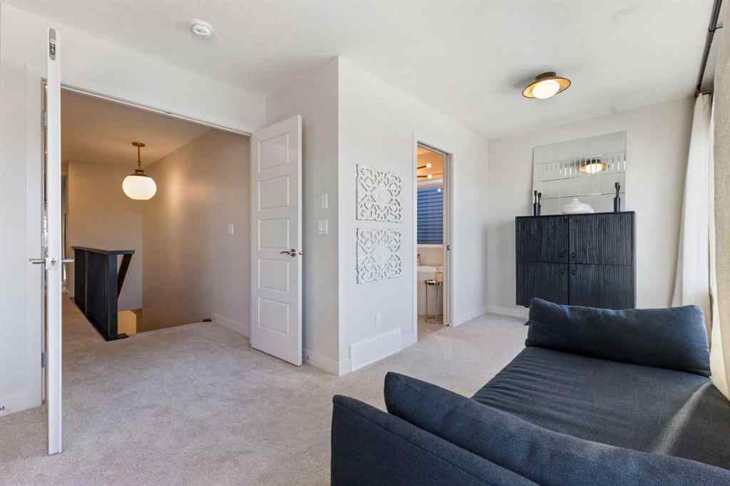 MLS® A2256982 - 19 Sundown Crescent  in Sunset Ridge Cochrane, Residential