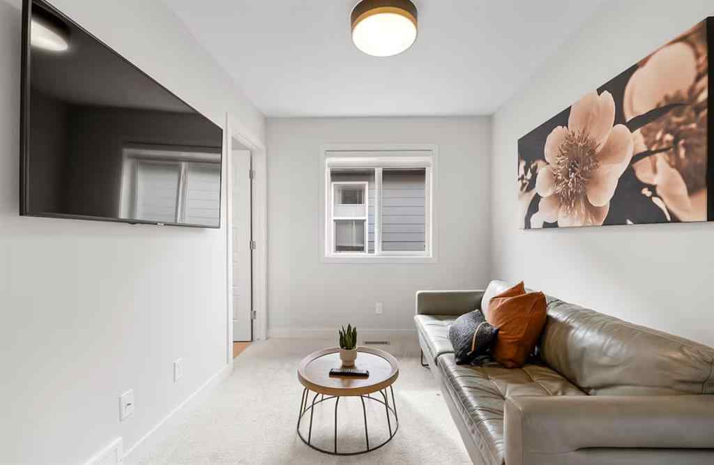 MLS® A2256982 - 19 Sundown Crescent  in Sunset Ridge Cochrane, Residential
