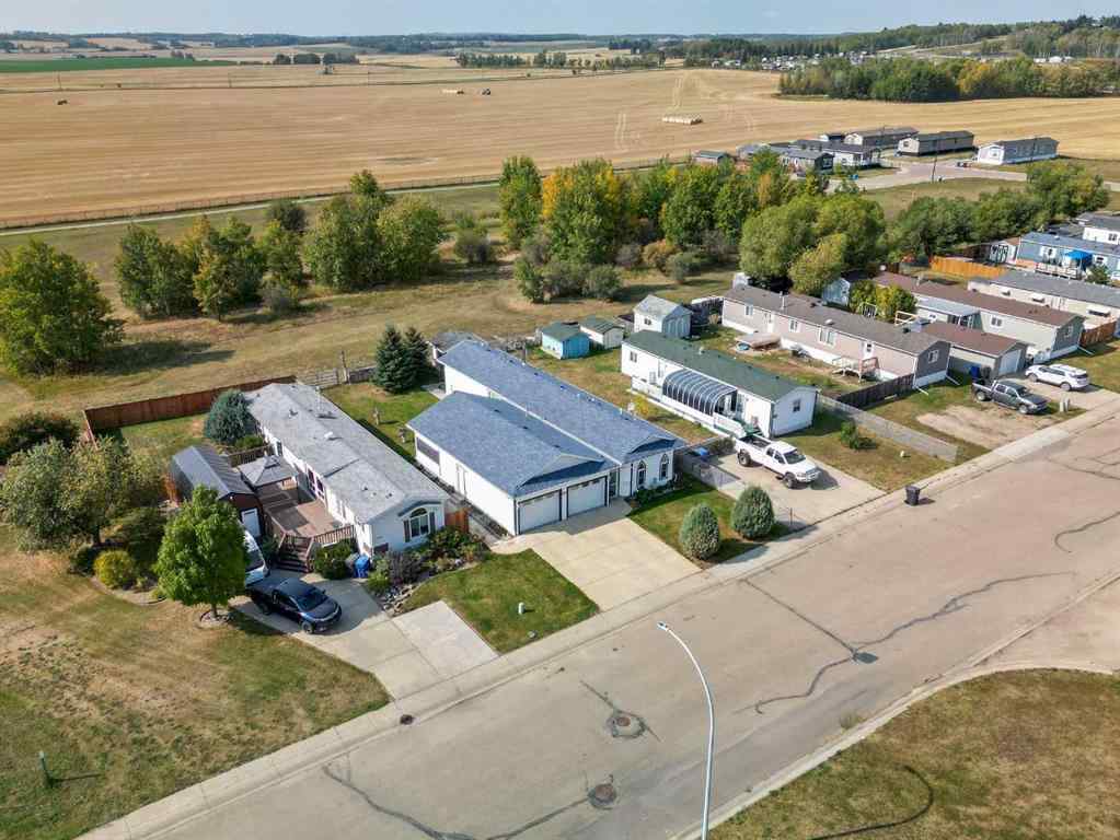 MLS® A2256984 - 5712 53 Street  in NONE Eckville, Residential