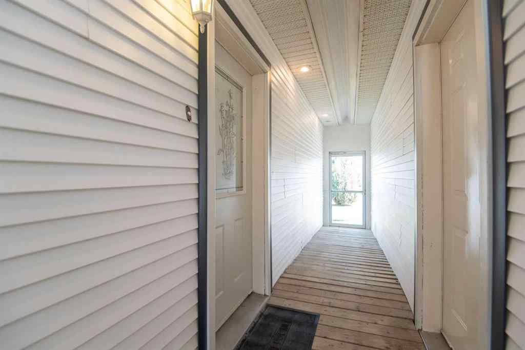 MLS® A2256984 - 5712 53 Street  in NONE Eckville, Residential