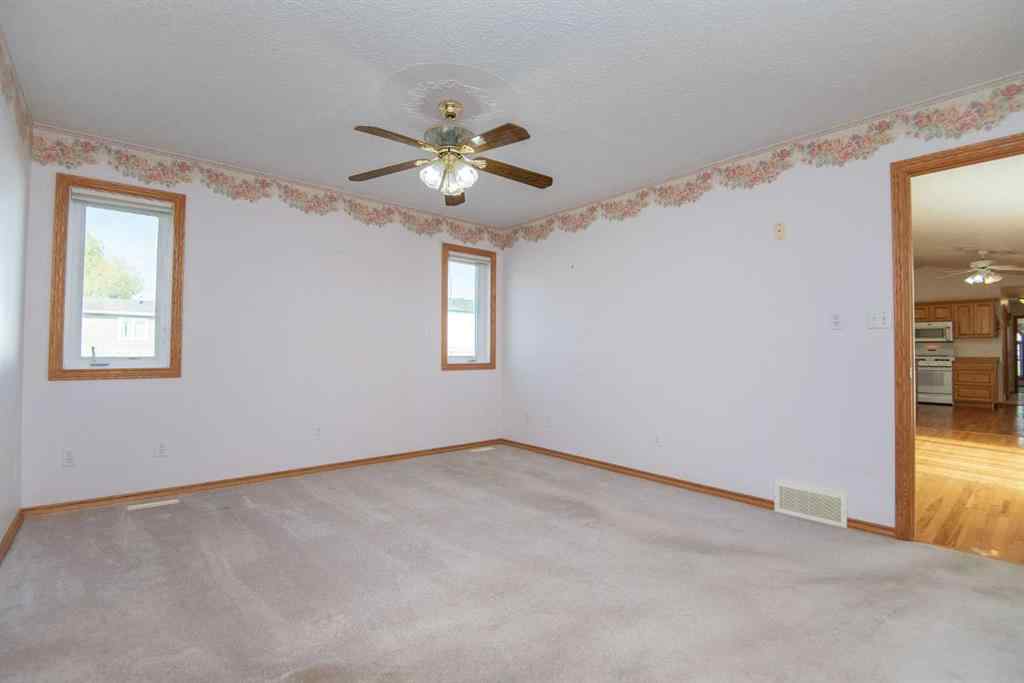 MLS® A2256984 - 5712 53 Street  in NONE Eckville, Residential