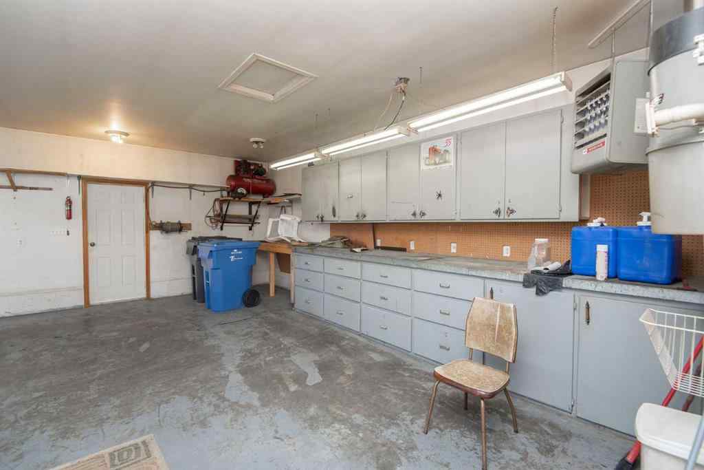 MLS® A2256984 - 5712 53 Street  in NONE Eckville, Residential