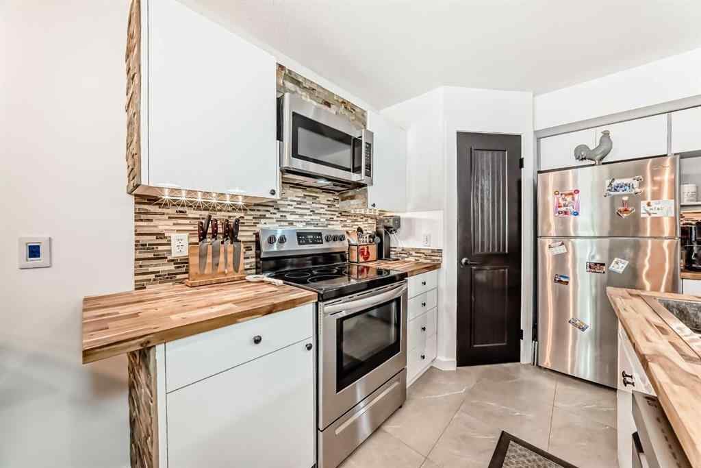 MLS® A2256986 - 148 Covepark Close NE in Coventry Hills Calgary, Residential