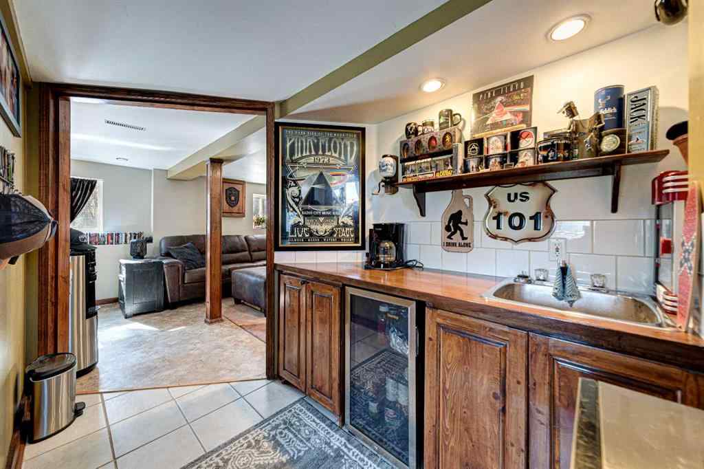 MLS® A2256987 - 7806 20 Avenue  in NONE Coleman, Residential