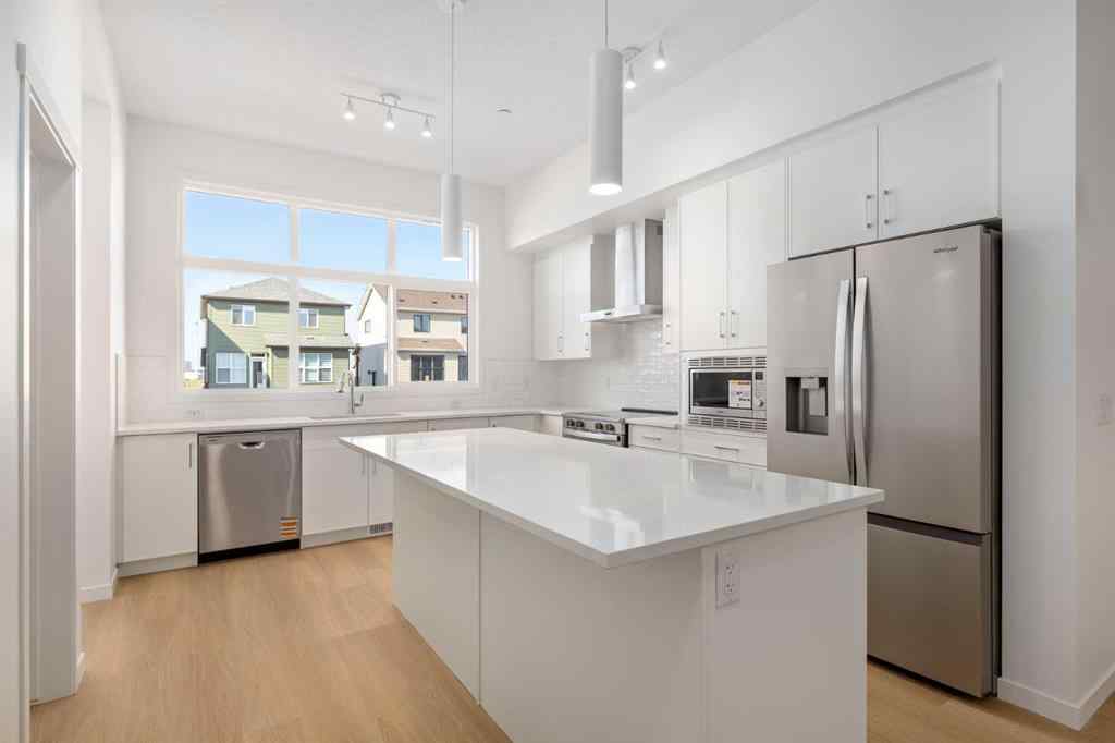 MLS® A2256988 - 449 Hotchkiss Drive SE in Hotchkiss Calgary, Residential
