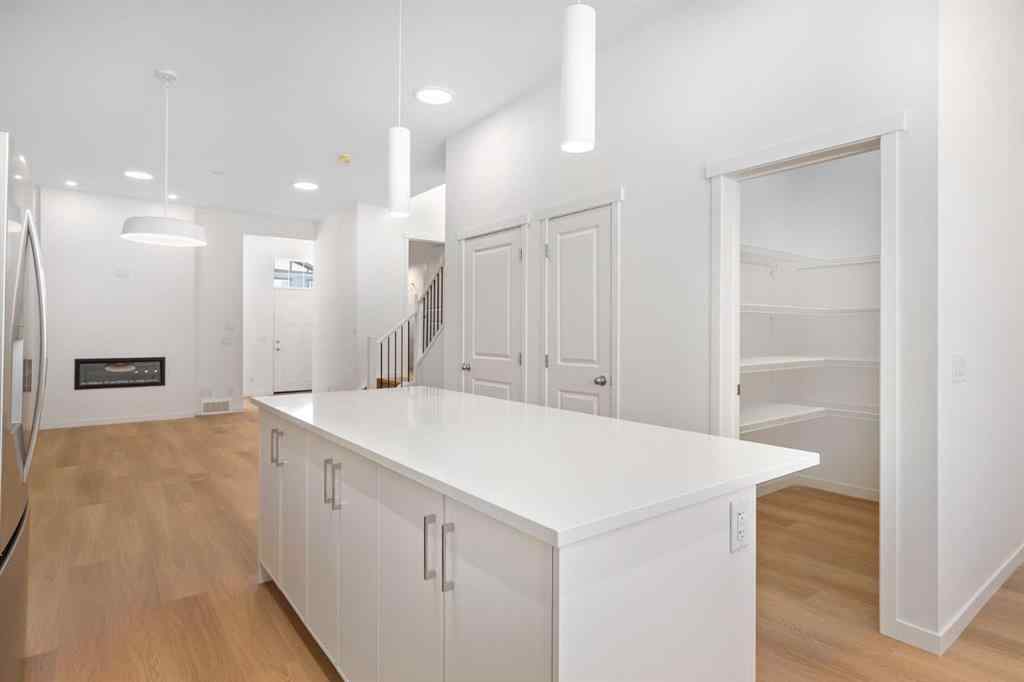 MLS® A2256988 - 449 Hotchkiss Drive SE in Hotchkiss Calgary, Residential