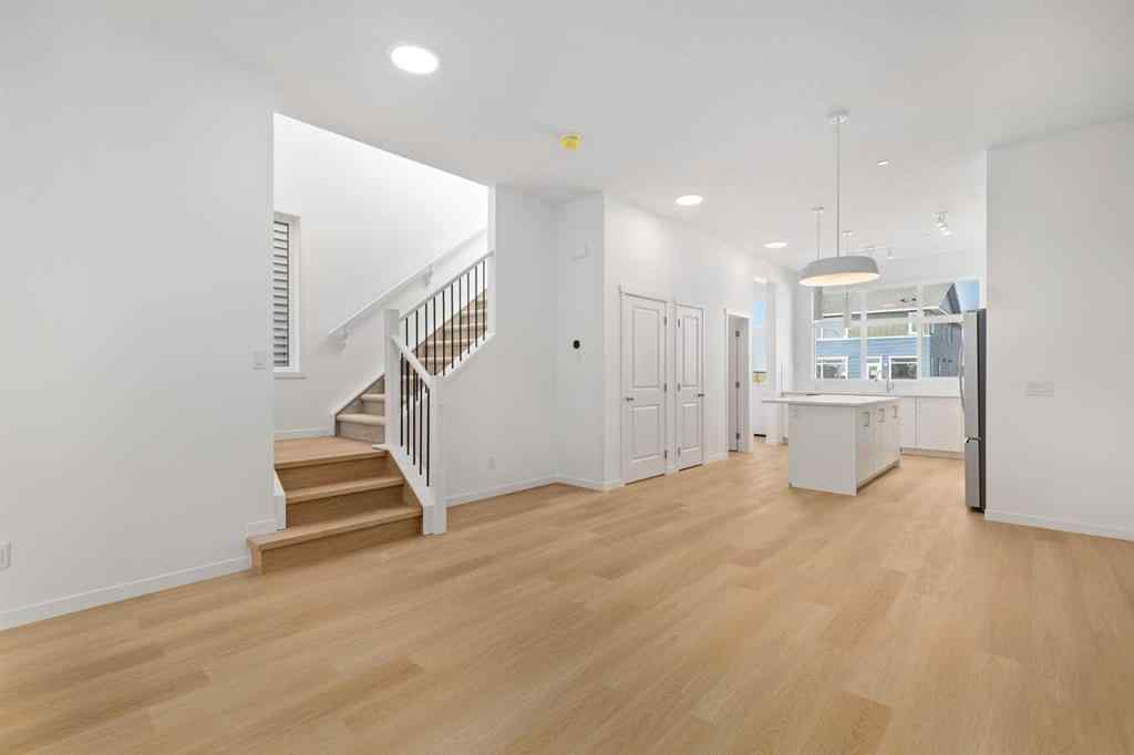 MLS® A2256988 - 449 Hotchkiss Drive SE in Hotchkiss Calgary, Residential