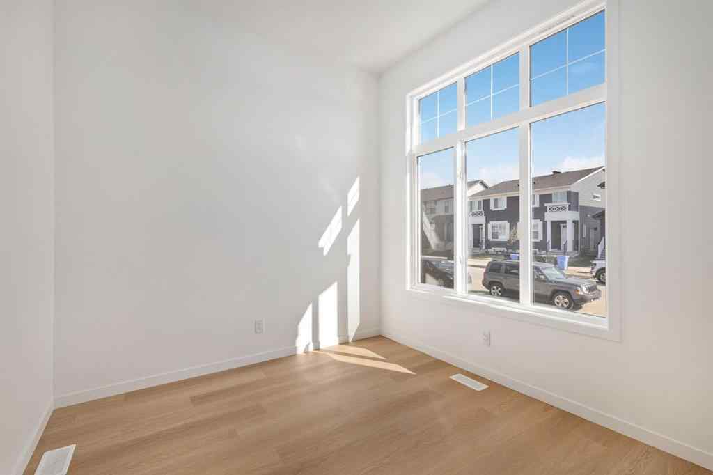 MLS® A2256988 - 449 Hotchkiss Drive SE in Hotchkiss Calgary, Residential