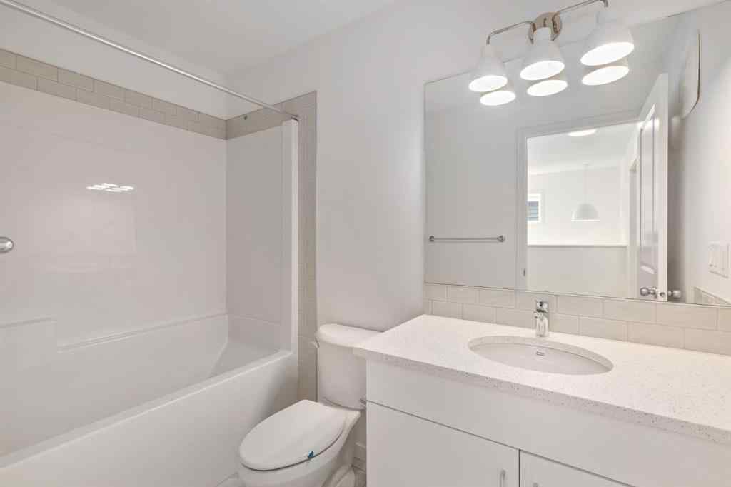 MLS® A2256988 - 449 Hotchkiss Drive SE in Hotchkiss Calgary, Residential