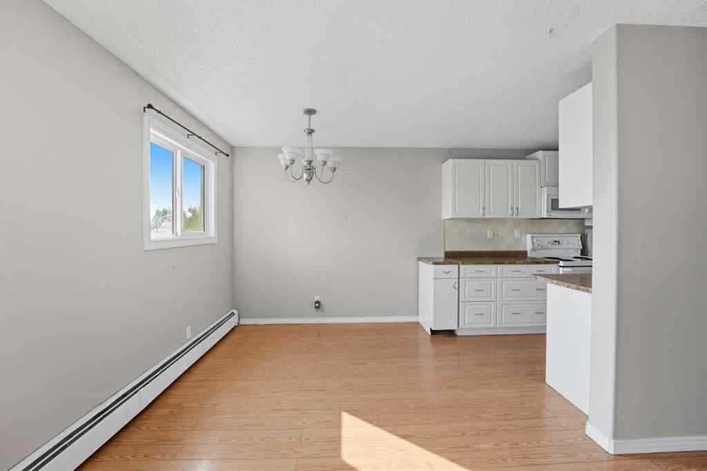 MLS® A2256991 - Unit #205 25 Robinson Avenue  in Park Place Penhold, Residential