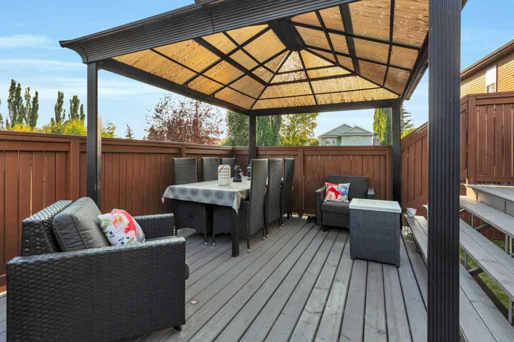 MLS® A2256992 - 5 Heritage Drive  in Hawkridge Estates Penhold, Residential