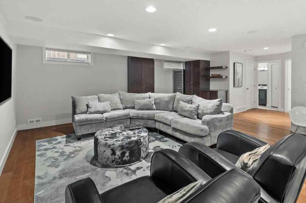 MLS® A2256995 - 4702 21 Street SW in Garrison Woods Calgary, Residential