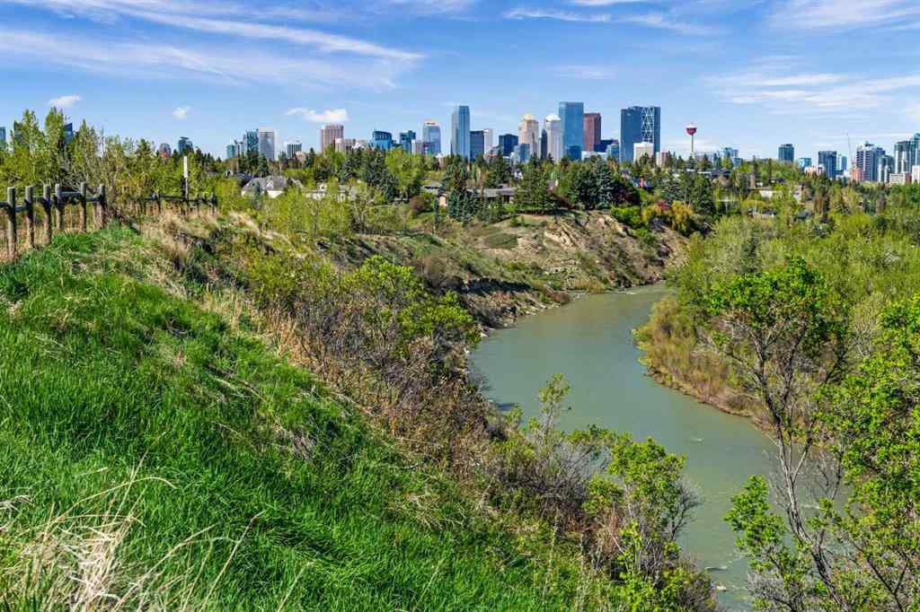 MLS® A2256995 - 4702 21 Street SW in Garrison Woods Calgary, Residential