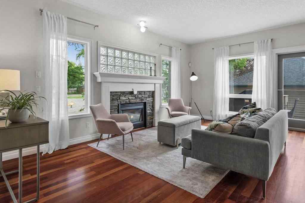 MLS® A2256995 - 4702 21 Street SW in Garrison Woods Calgary, Residential