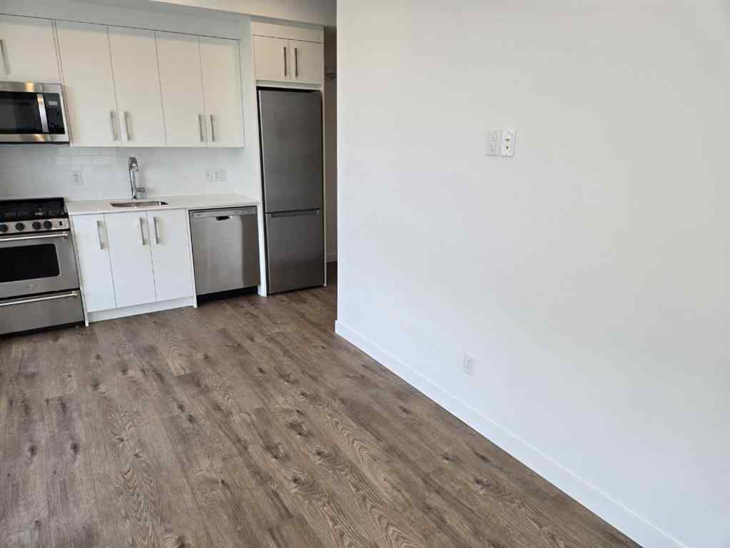 MLS® A2256997 - Unit #549 110 18a St  NW in West Hillhurst Calgary, Rental