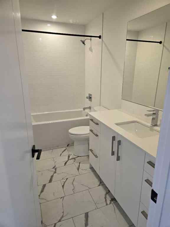 MLS® A2256997 - Unit #549 110 18a St  NW in West Hillhurst Calgary, Rental