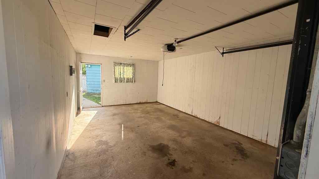 MLS® A2256998 - 316 Nill Place  in Hanna Hanna, Residential