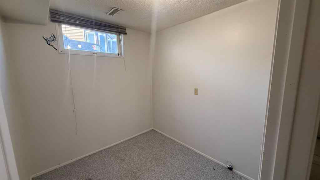 MLS® A2256998 - 316 Nill Place  in Hanna Hanna, Residential