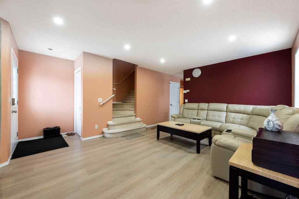 MLS® A2257001 - 39 Taravista Mews NE in Taradale Calgary, Residential