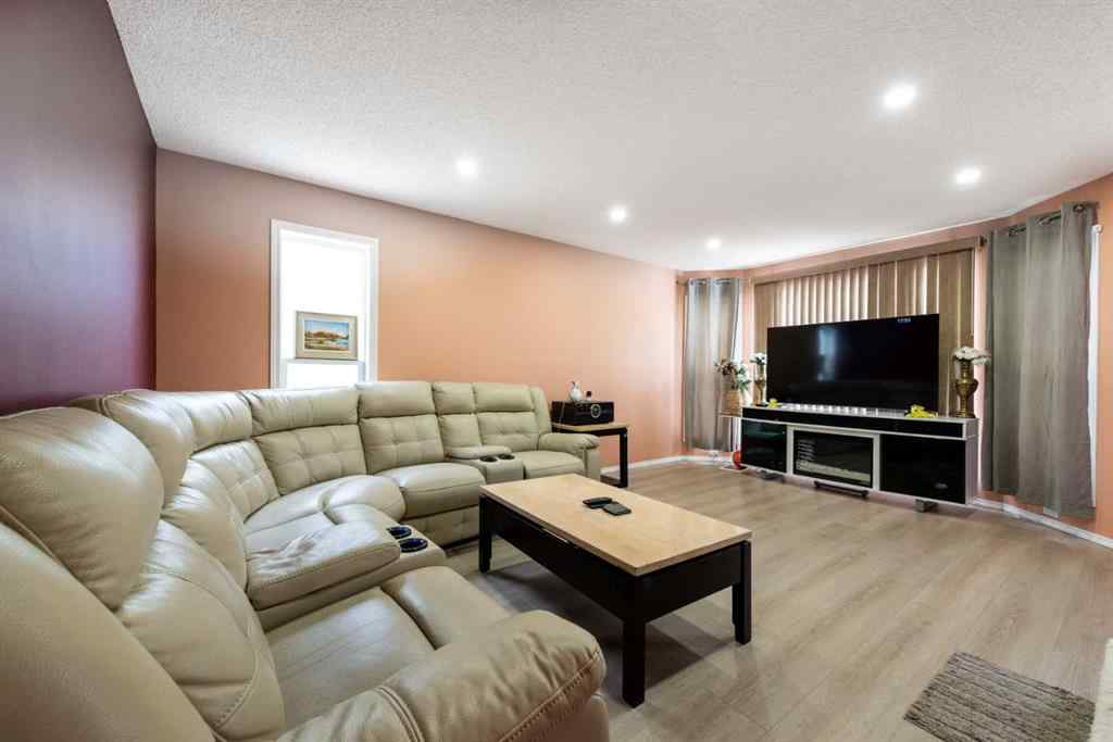 MLS® A2257001 - 39 Taravista Mews NE in Taradale Calgary, Residential