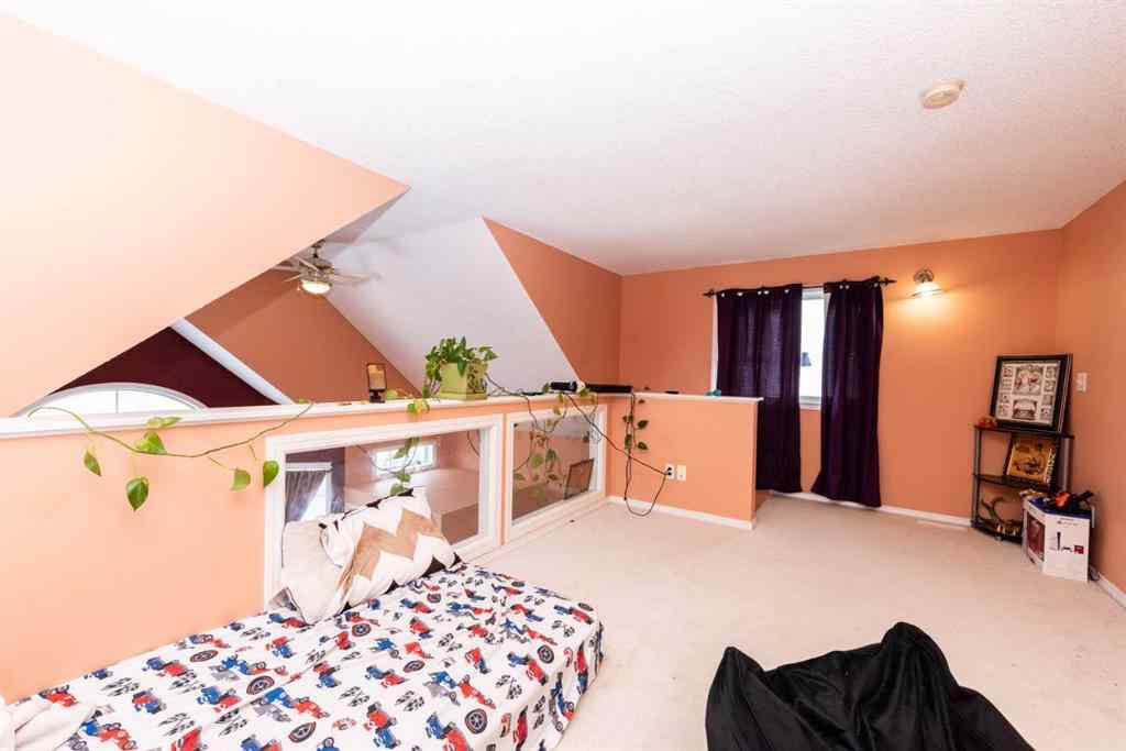 MLS® A2257001 - 39 Taravista Mews NE in Taradale Calgary, Residential