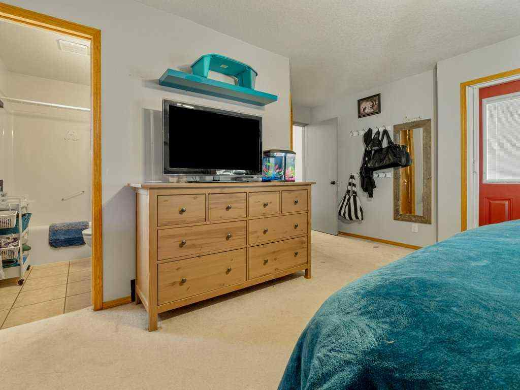 MLS® A2257017 - 2408 11a   in NONE Coaldale, Residential