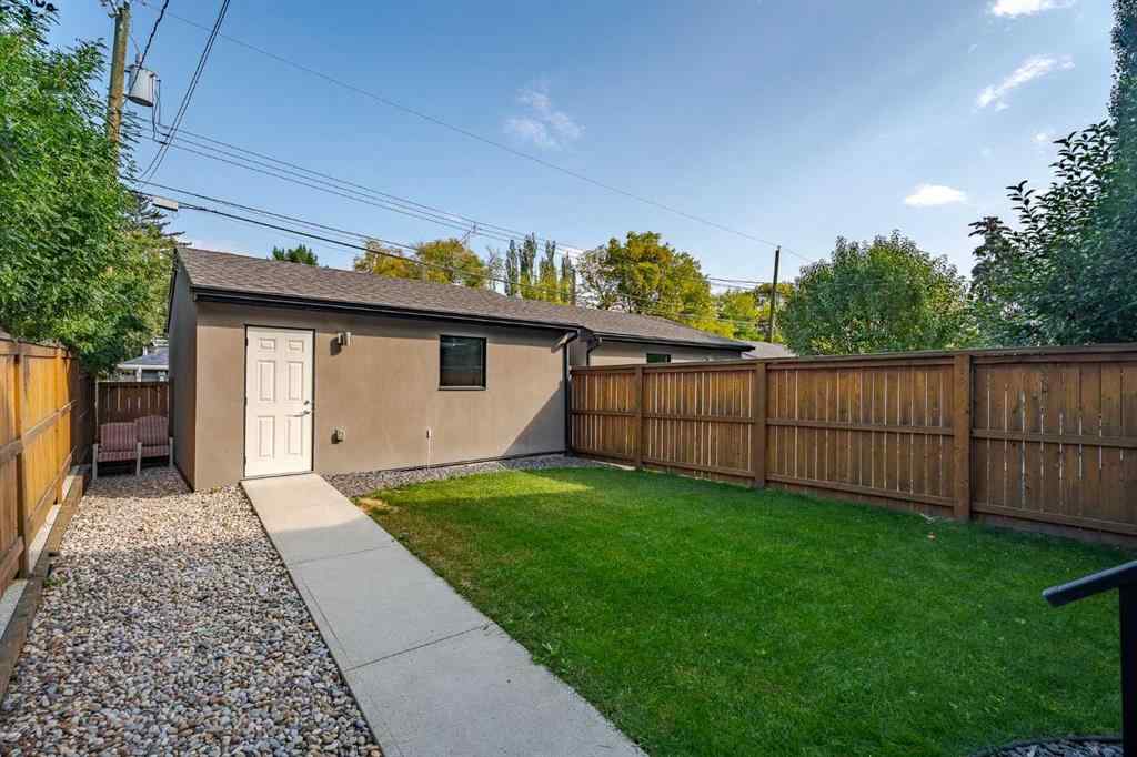 MLS® A2257023 - 2212 5 Avenue NW in West Hillhurst Calgary, Residential