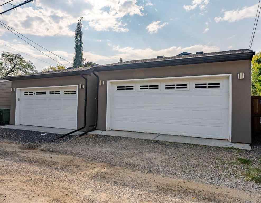 MLS® A2257023 - 2212 5 Avenue NW in West Hillhurst Calgary, Residential