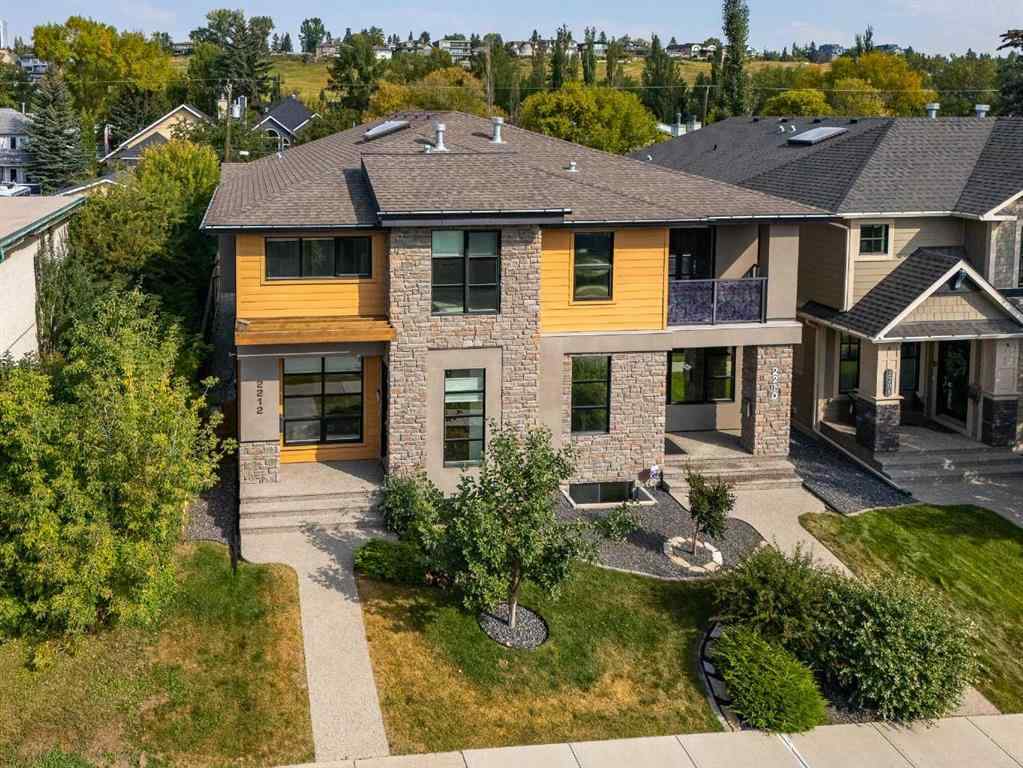 MLS® A2257023 - 2212 5 Avenue NW in West Hillhurst Calgary, Residential