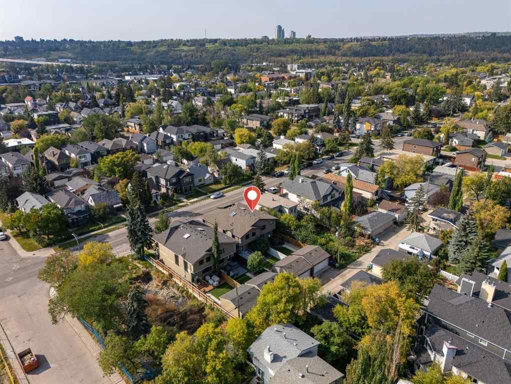 MLS® A2257023 - 2212 5 Avenue NW in West Hillhurst Calgary, Residential