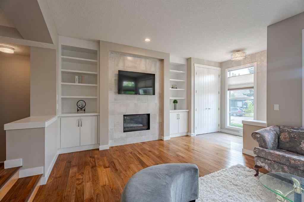 MLS® A2257023 - 2212 5 Avenue NW in West Hillhurst Calgary, Residential