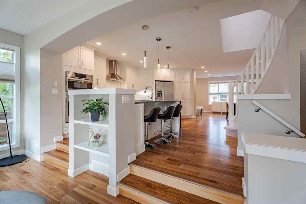 MLS® A2257023 - 2212 5 Avenue NW in West Hillhurst Calgary, Residential