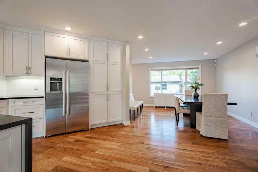 MLS® A2257023 - 2212 5 Avenue NW in West Hillhurst Calgary, Residential