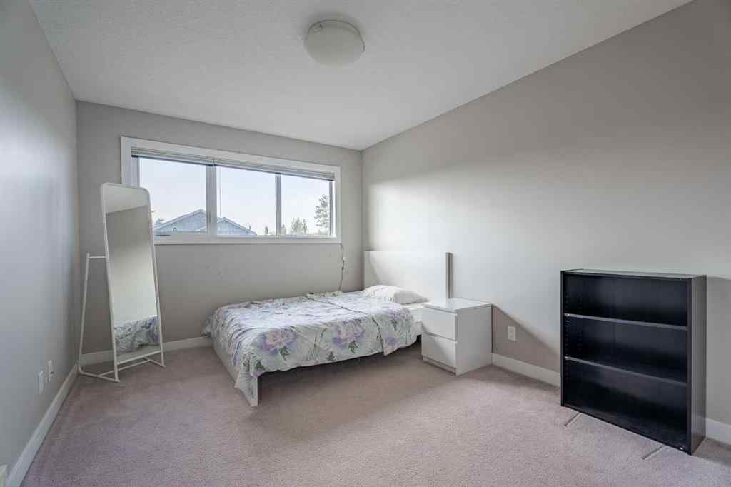MLS® A2257023 - 2212 5 Avenue NW in West Hillhurst Calgary, Residential