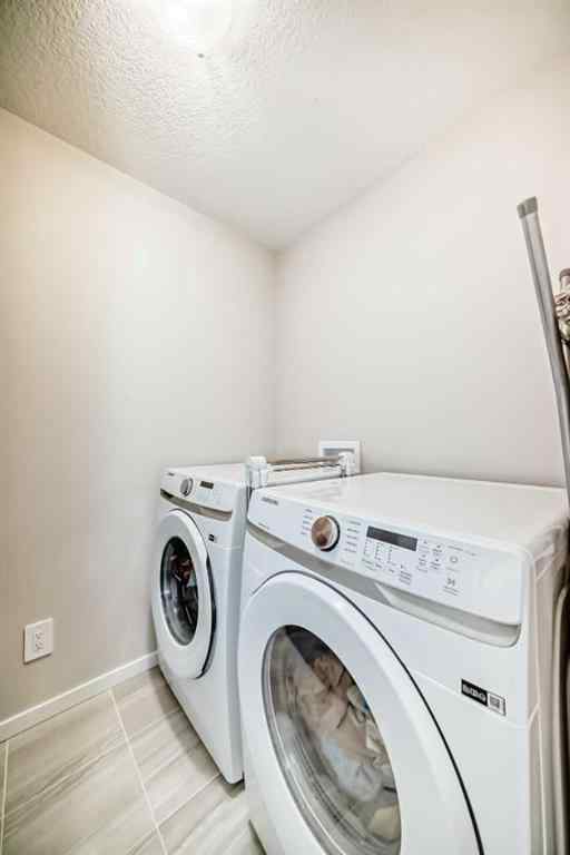MLS® A2257025 - 228 Windbury Lane  in Southwinds Airdrie, Residential