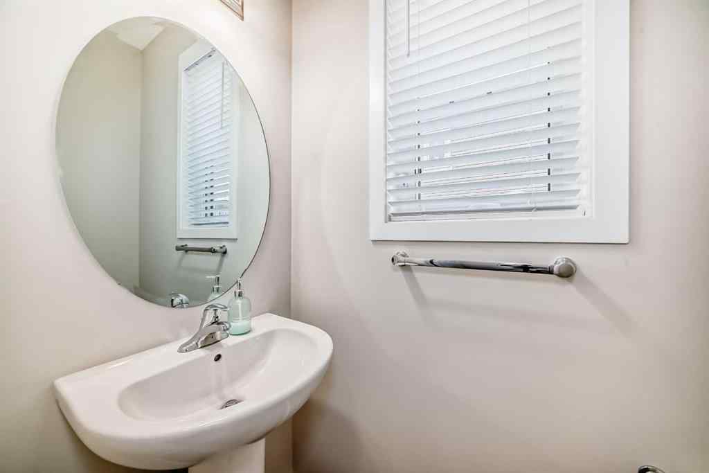 MLS® A2257025 - 228 Windbury Lane  in Southwinds Airdrie, Residential