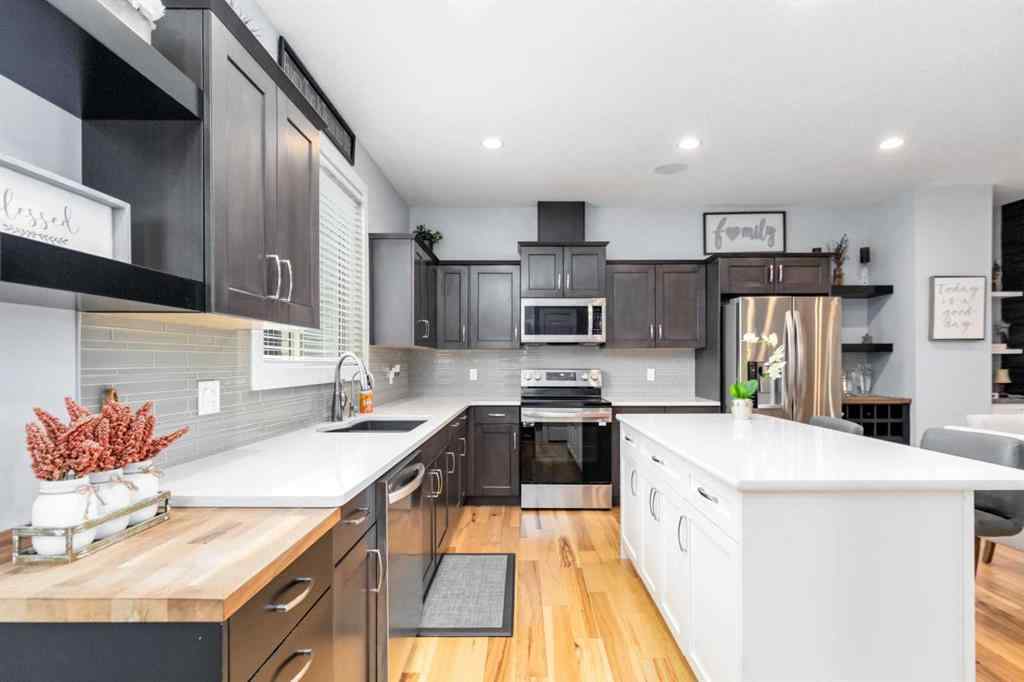 MLS® A2257026 - 107 Merganser Crescent  in Eagle Ridge Fort McMurray, Residential