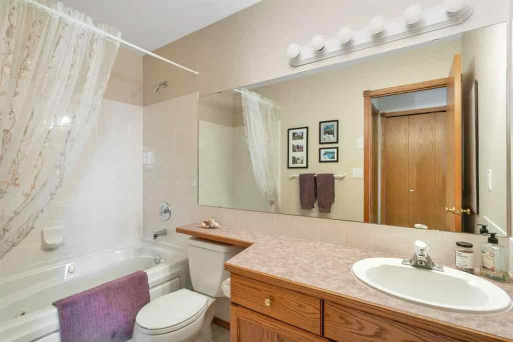 MLS® A2257032 - 14 Andrews Close  in Anders Park East Red Deer, Residential