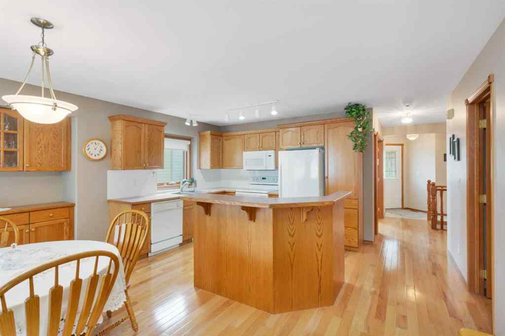 MLS® A2257032 - 14 Andrews Close  in Anders Park East Red Deer, Residential